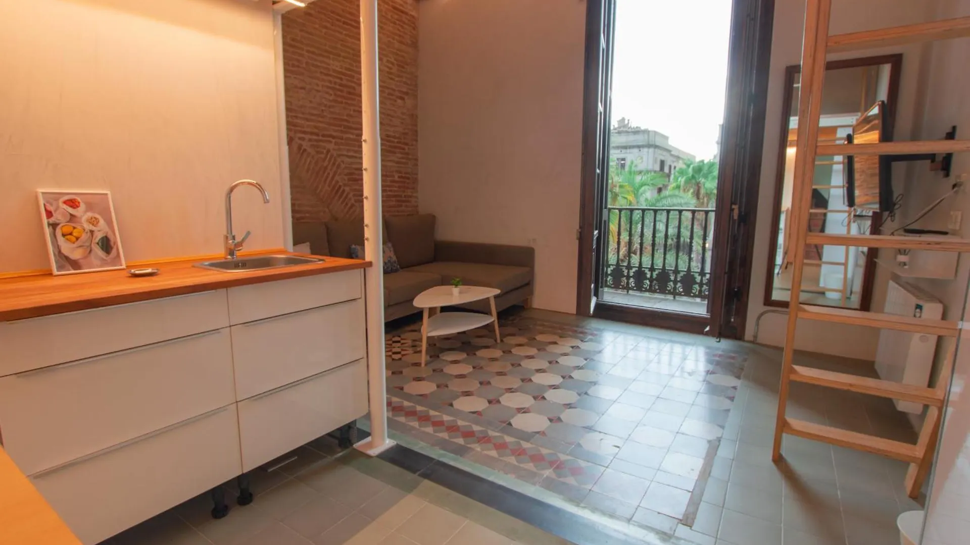 Barcelona Classic Plaza Real Apartments 0*,