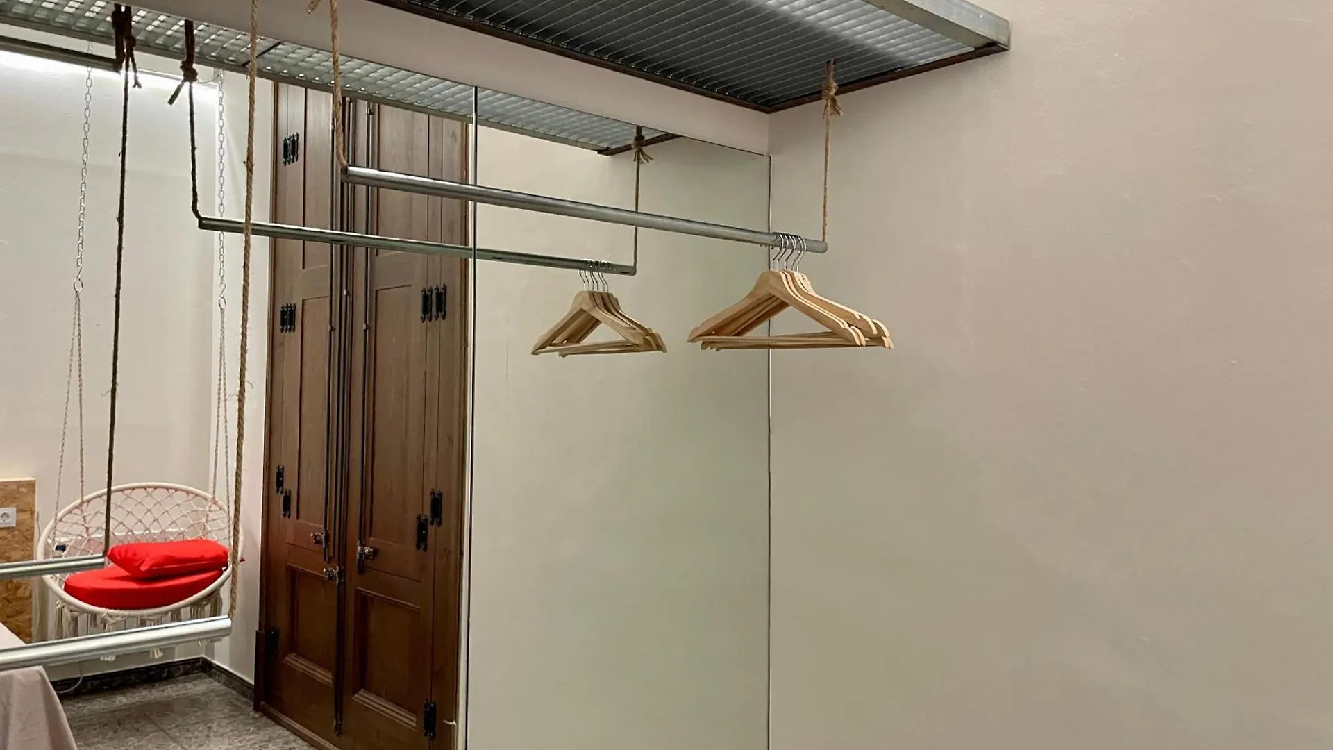 Barcelona Classic Plaza Real Apartments